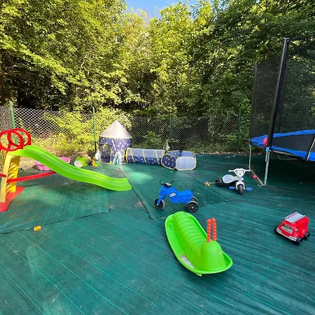 алекс къпиновски манастир Villa *